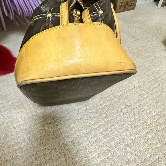 Louis Vuitton Limited Edition Monogram Canvas Riveting Bag - Picture 8 of 16